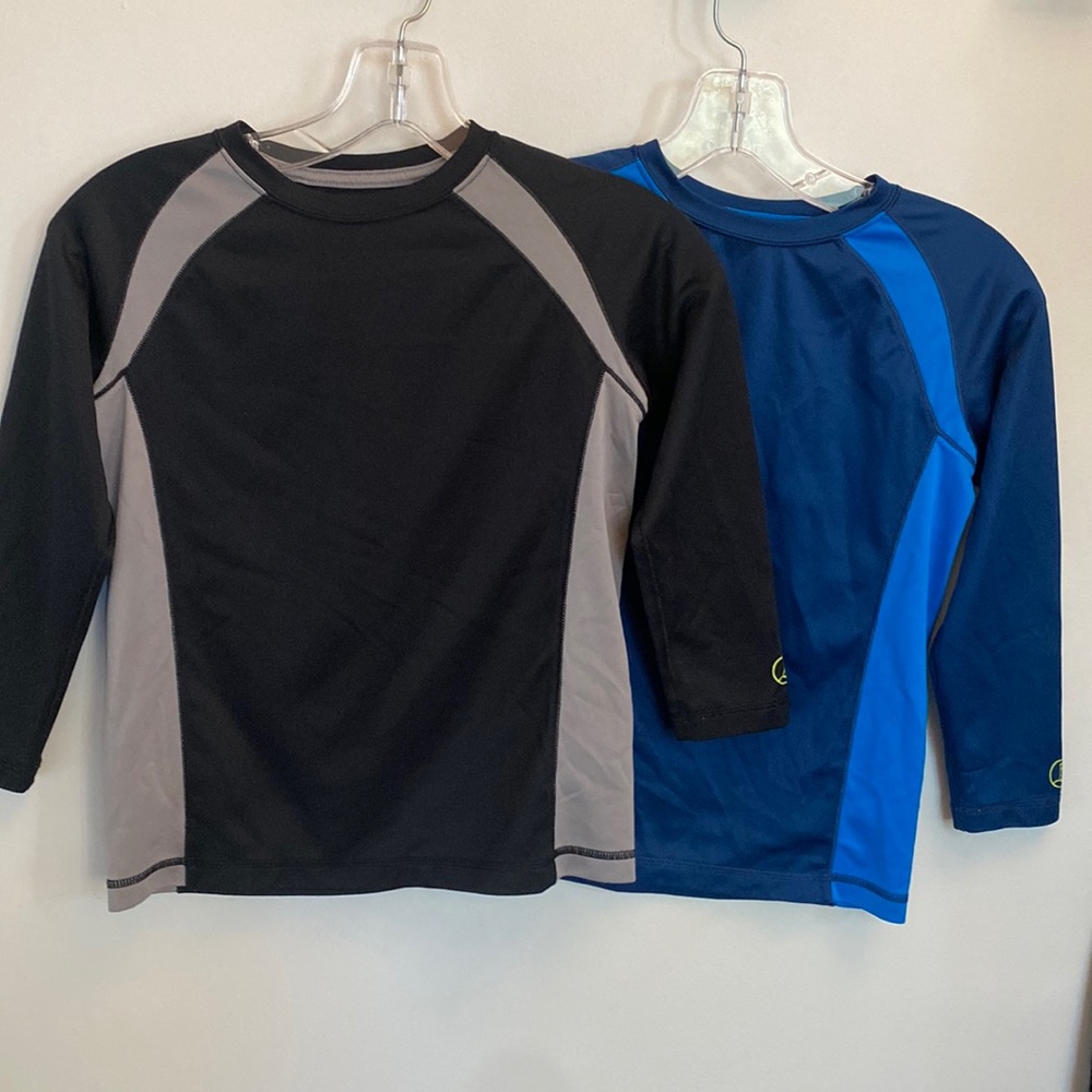 2 Lands End sport long sleeved shirts Size L7